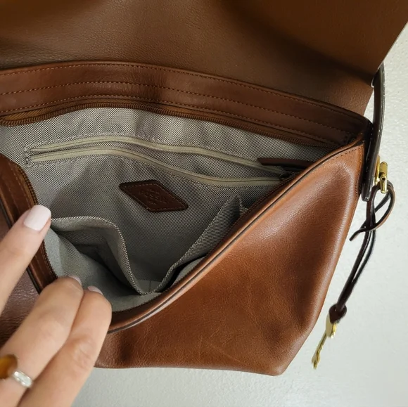 Fossil Harper Large Flap Leather Crossbody Bag - Picture 7 of 7